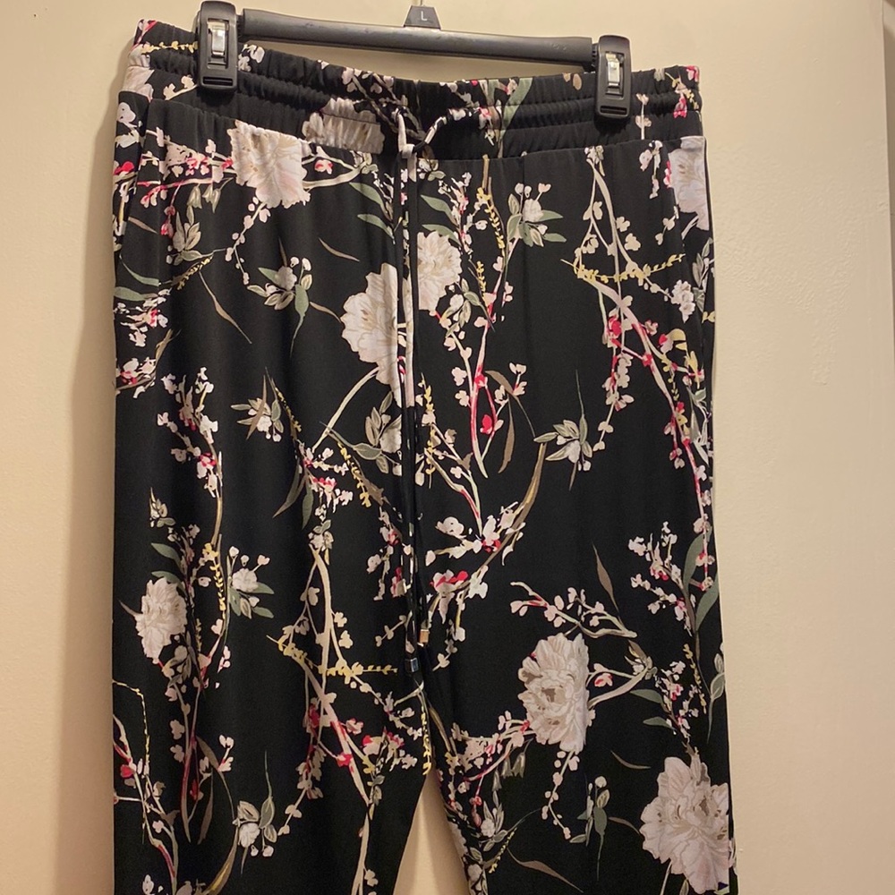 White House Black Market pants